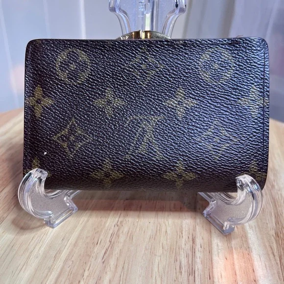 Louis Vuitton Brown Monogram Snap Wallet Snappy - Picture 3 of 17